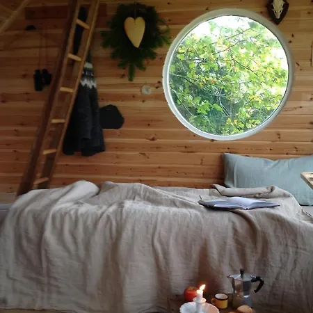 Campsite Treehouse Escape *