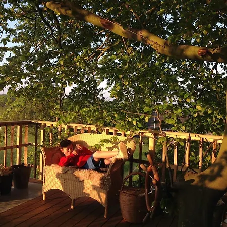 Treehouse Escape Campsite